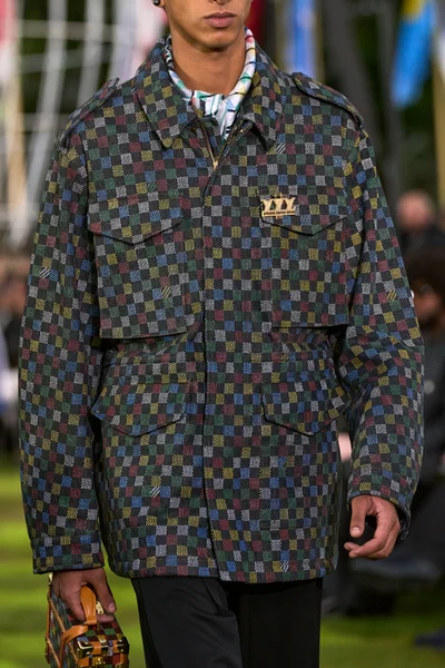 Look 227